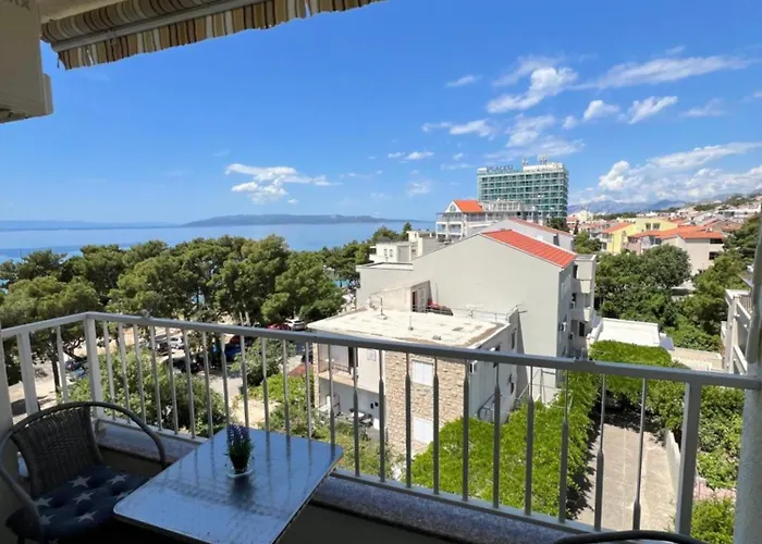 Apartment Sea Breeze