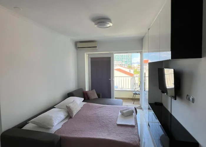 Apartment Sea Breeze *