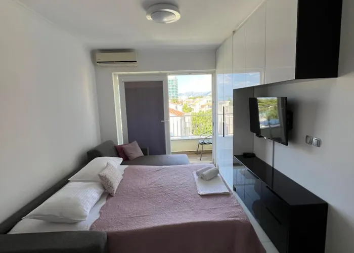 Apartment Sea Breeze